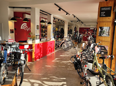 Intérieur magasin de vélos Chatenay Malabry